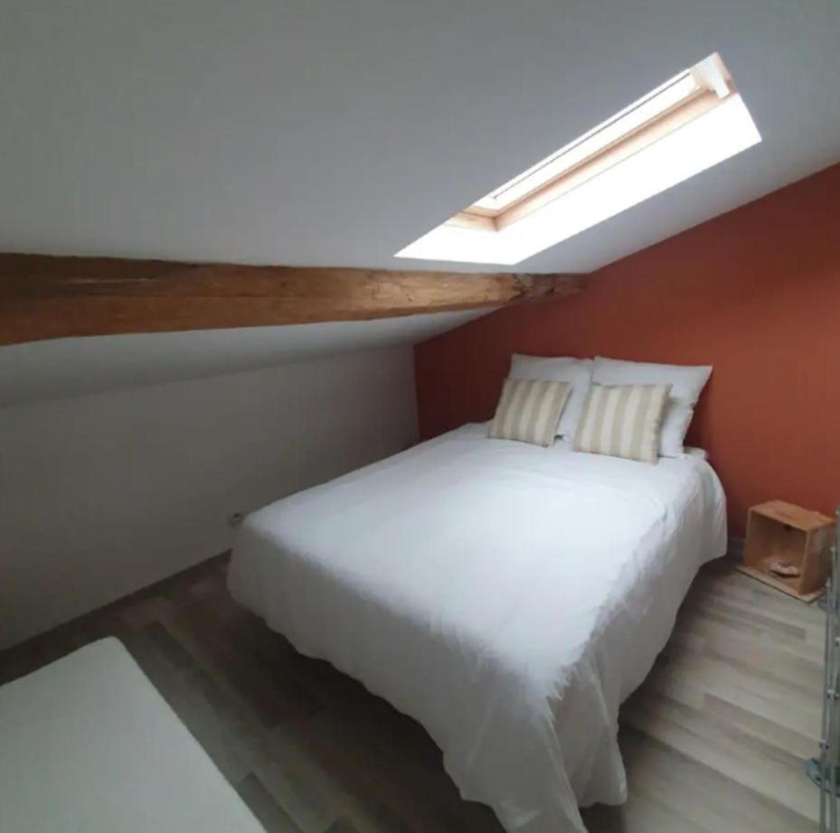 Chambre Chez L'Habitant Avec Petit Dejeuner A 5 Mins Du Futuroscope Chasseneuil-du-Poitou Luaran gambar